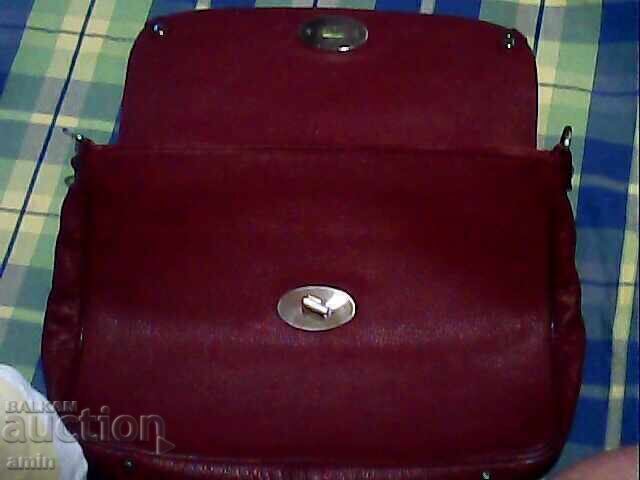 Auction  BRANDED FRENCH beautiful leather bag 40 by 30cm