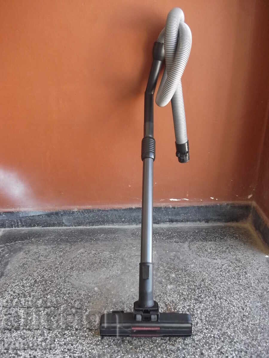 "SAMSUNG - SC4550" vacuum cleaner with container, working with price 80.00 €