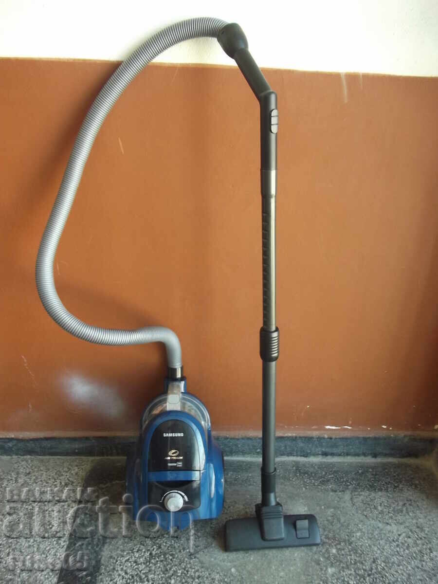 "SAMSUNG - SC4550" vacuum cleaner with container, working