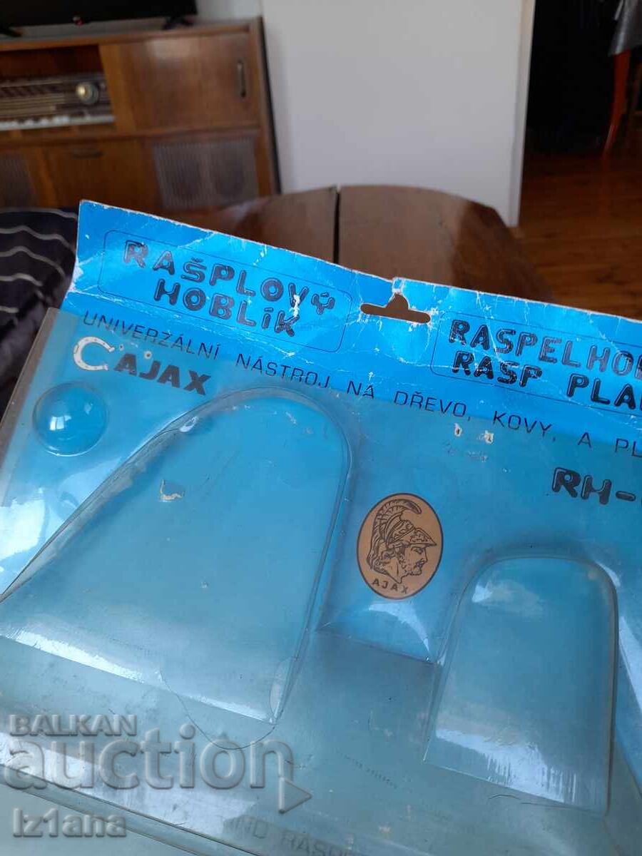 Стара Пила,пили с цена 36.00 €