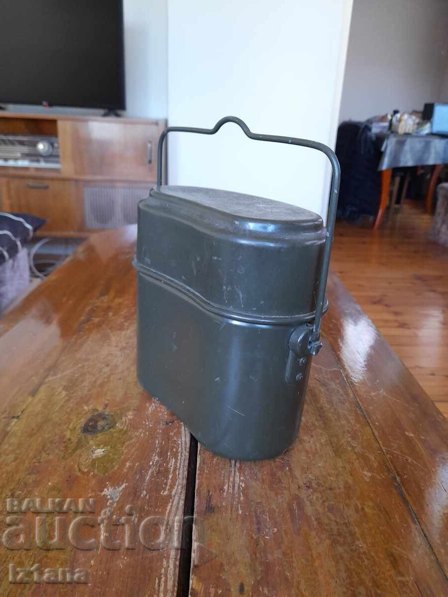 Delivery of Old military food canteen