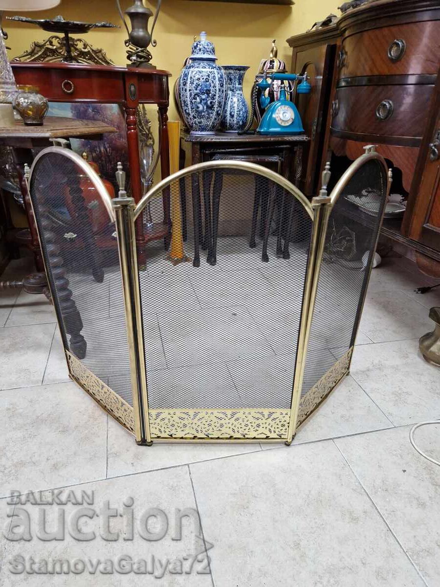 Auction  Beautiful English bronze fireplace screen