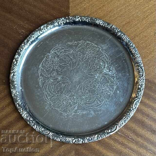 Винтидж  хромиран метален поднос с гравирани цветя, 28 см. с цена 7.00 €