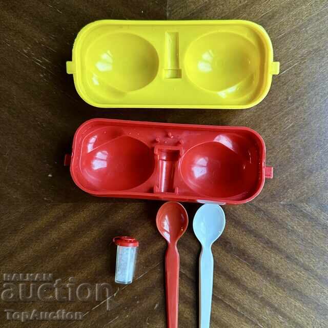 Retro boiled egg box with salt shaker and spoons. GDR with price 10.00 €