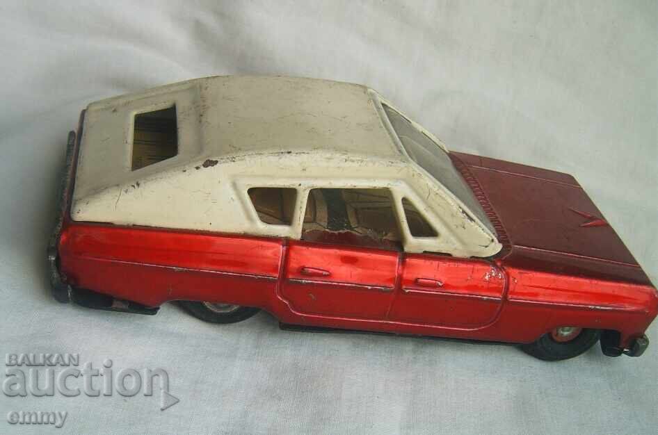 Аукцион Ламаринена играчка кола количка автомобил с механизъм