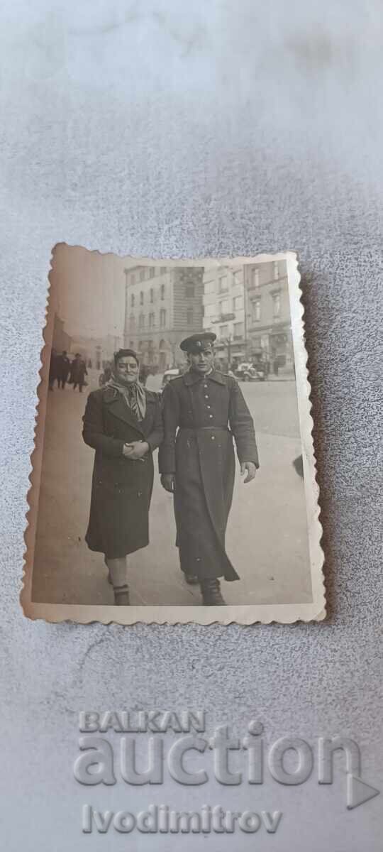 Photo Sofia Officer and woman on a walk 1942