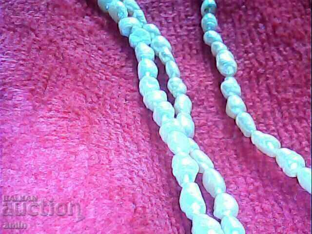 2 pcs old beautiful pearl necklaces with price 14.00 €
