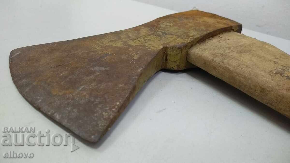 Licitație Topor vechi cu coadă, 1650g