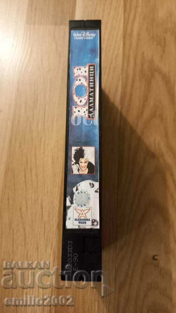 Videotape 101 Dalmatians the movie with price 2.00 €