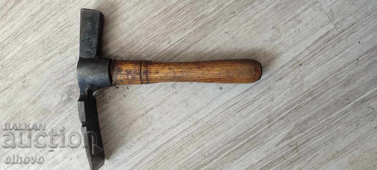 Vintage Felix stonemason's hammer