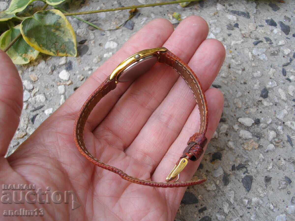 ПОЗЛАТЕН ДАМСКИ ЧАСОВНИК ETERNA с цена 55.00 €