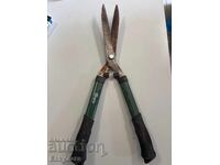 Gardeners Corner hedge shears