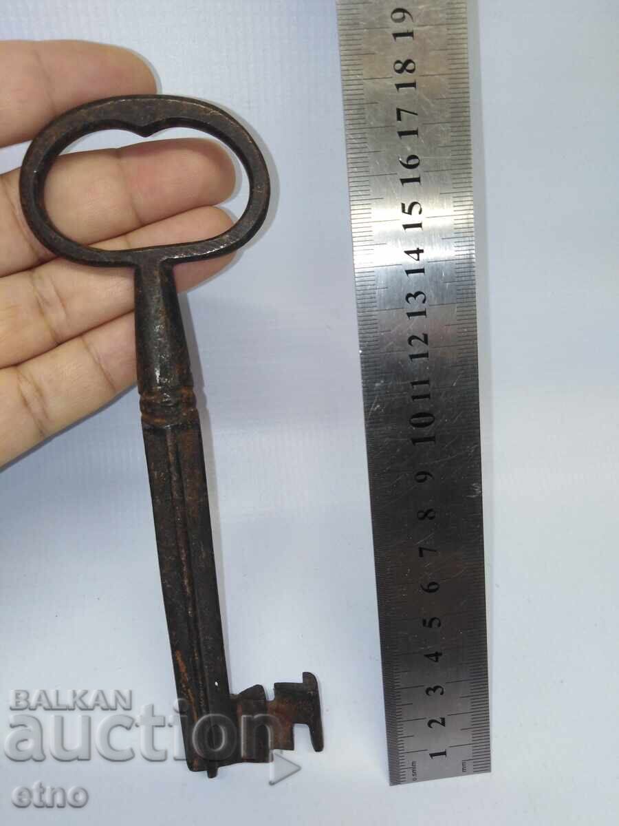 ГОЛЯМ МАНАСТИРСКИ КЛЮЧ ОТ ПОРТА,БРАВА,ВРАТА - 5
