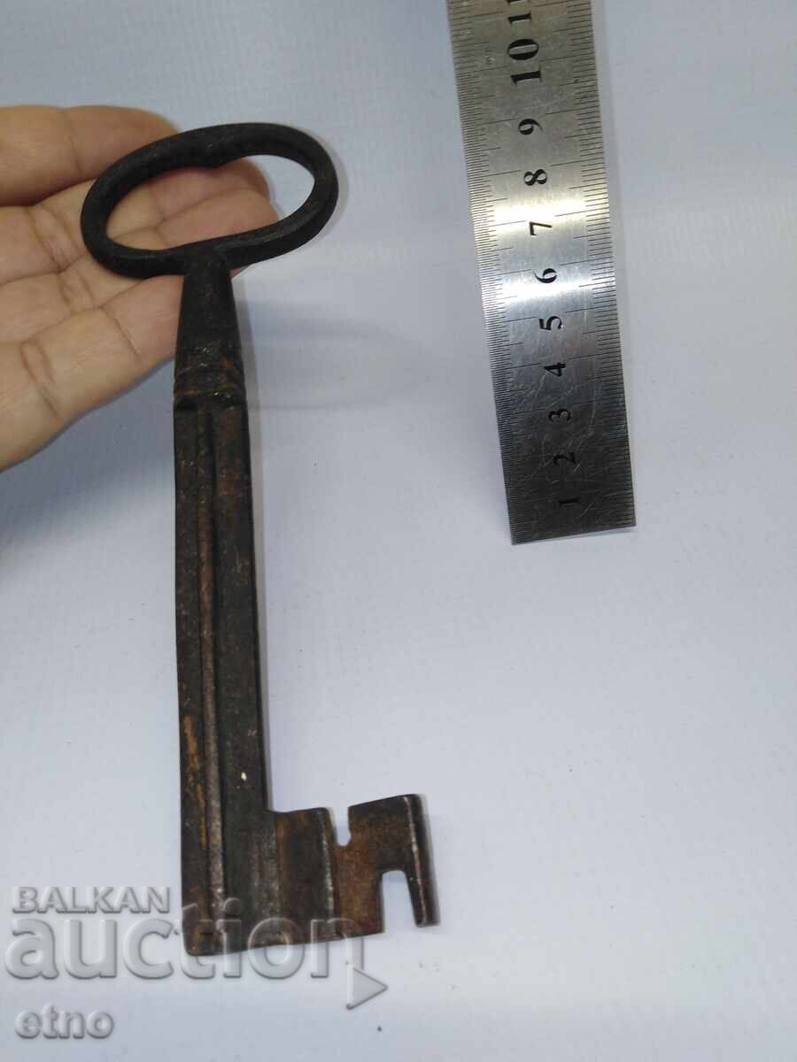 ГОЛЯМ МАНАСТИРСКИ КЛЮЧ ОТ ПОРТА,БРАВА,ВРАТА - 7