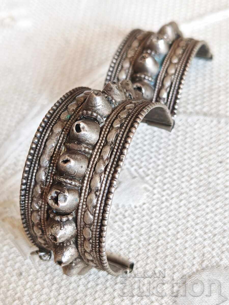 Delivery of Unique Antique Silver Revival Bracelet Late 18th Century
