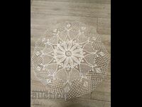 Față de masă rotundă din dantelă / Mileu croșetat (70 cm)
