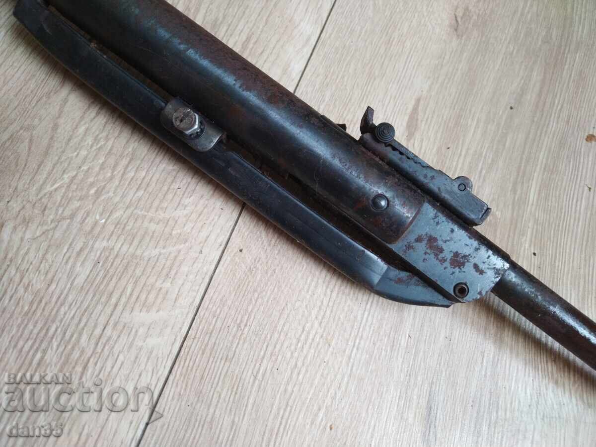 Licitație VECHE PUSCĂ CU AER COMPRIMAT 5.5mm