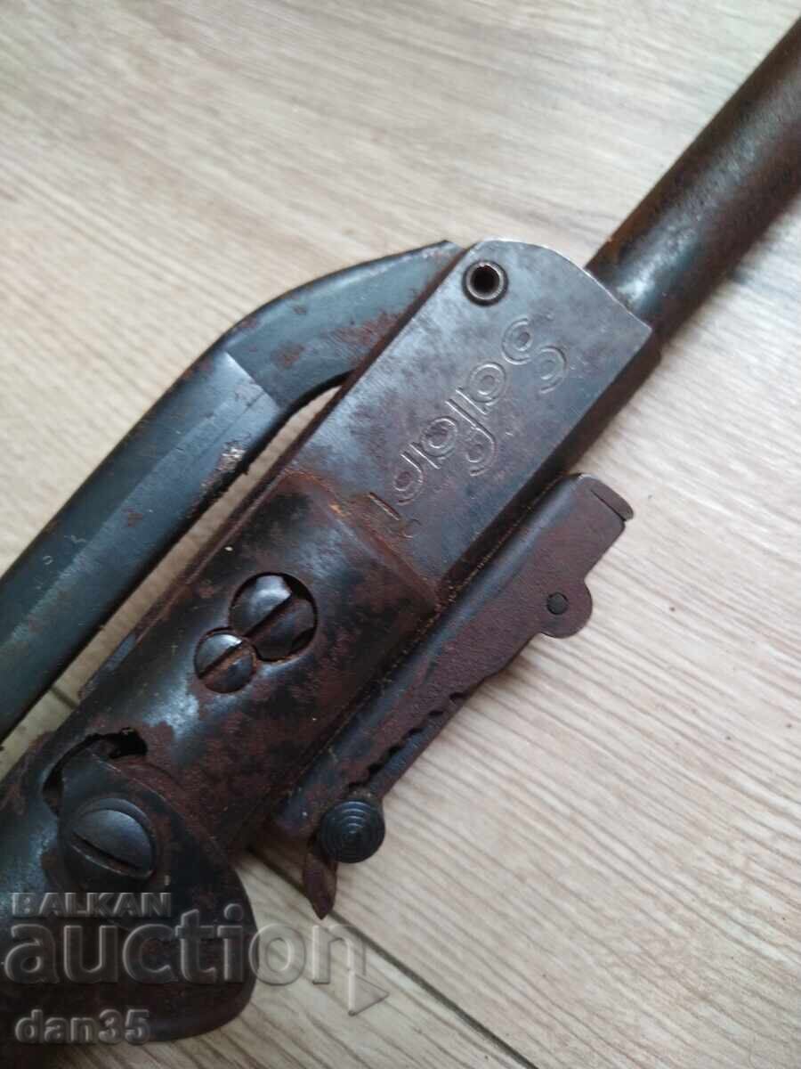 Livrarea VECHE PUSCĂ CU AER COMPRIMAT 5.5mm