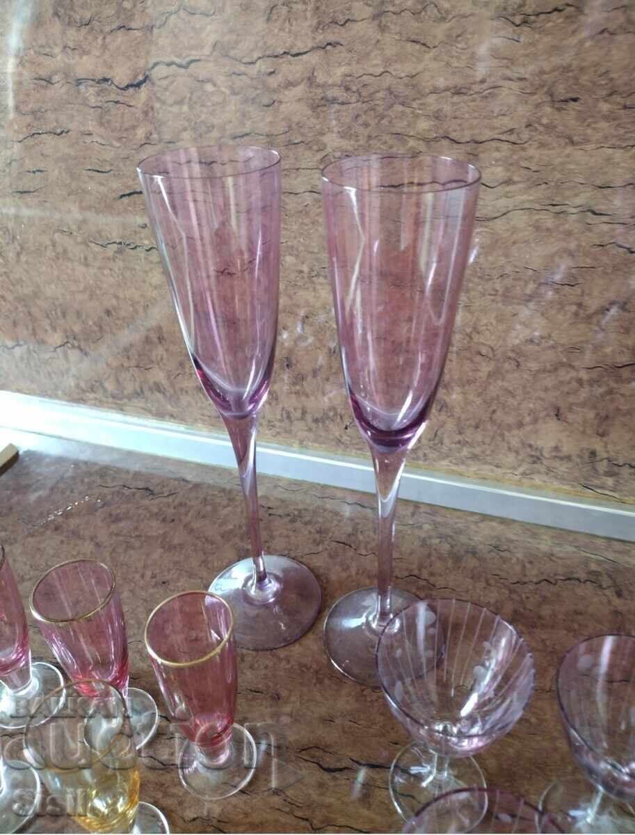 Доставка на Винтидж лот от цветни стъклени чаши / Vintage Coloured Glass