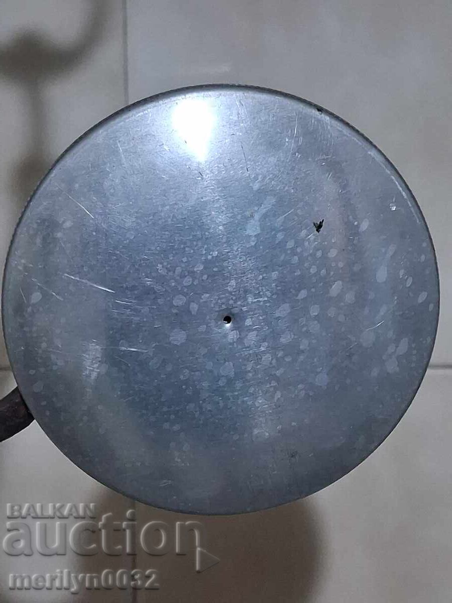Τάπα ρεζερβουάρ για παλιό αυτοκίνητο