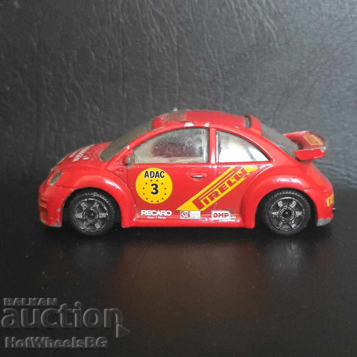 Mașinuță metalică BURAGO-VW NEW BEETLE scară 1:43 cu preț 2,49 € Mașinuță metalică BURAGO-VW NEW BEETLE scară 1:43 cu preț 2,49 €