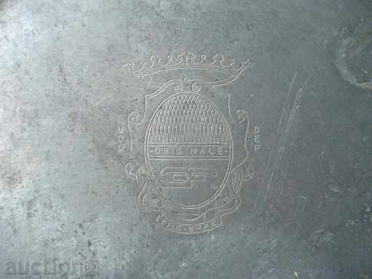 An old wall plate with price 39.95 BGN | € 20.43 An old wall plate with price 39.95 BGN | € 20.43