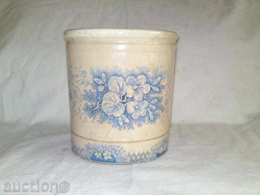 Аукцион порцеланов съд