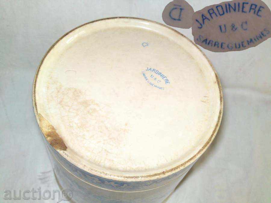 Доставка на порцеланов съд