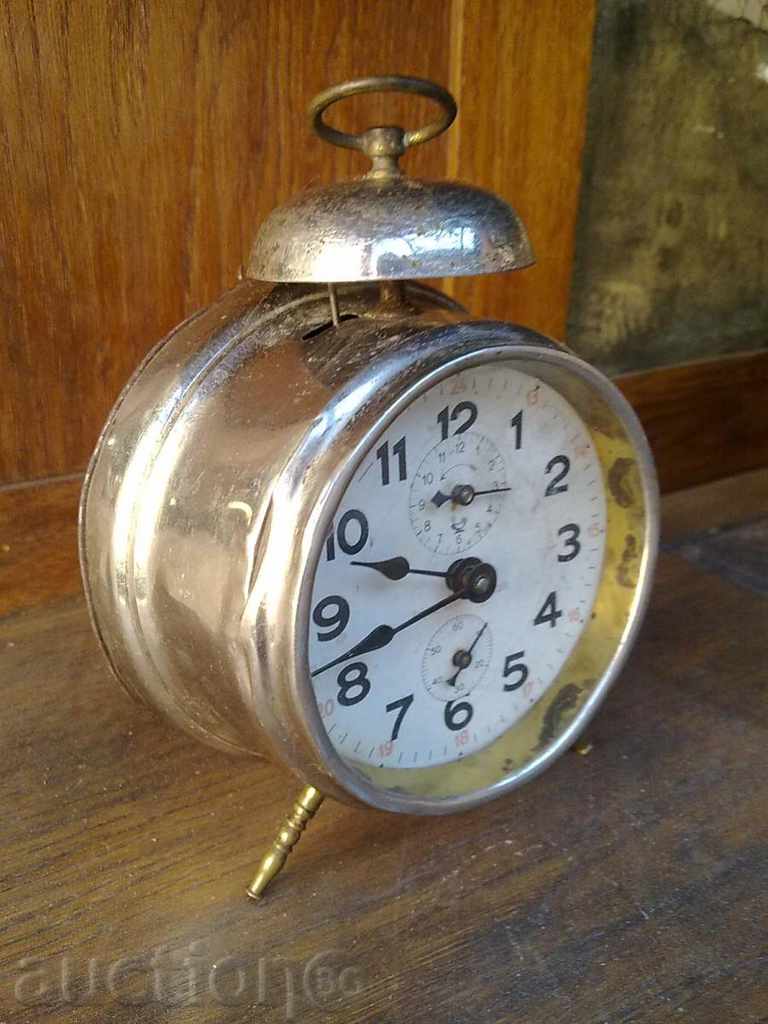 Аукцион Будилник Хамбург - Американ