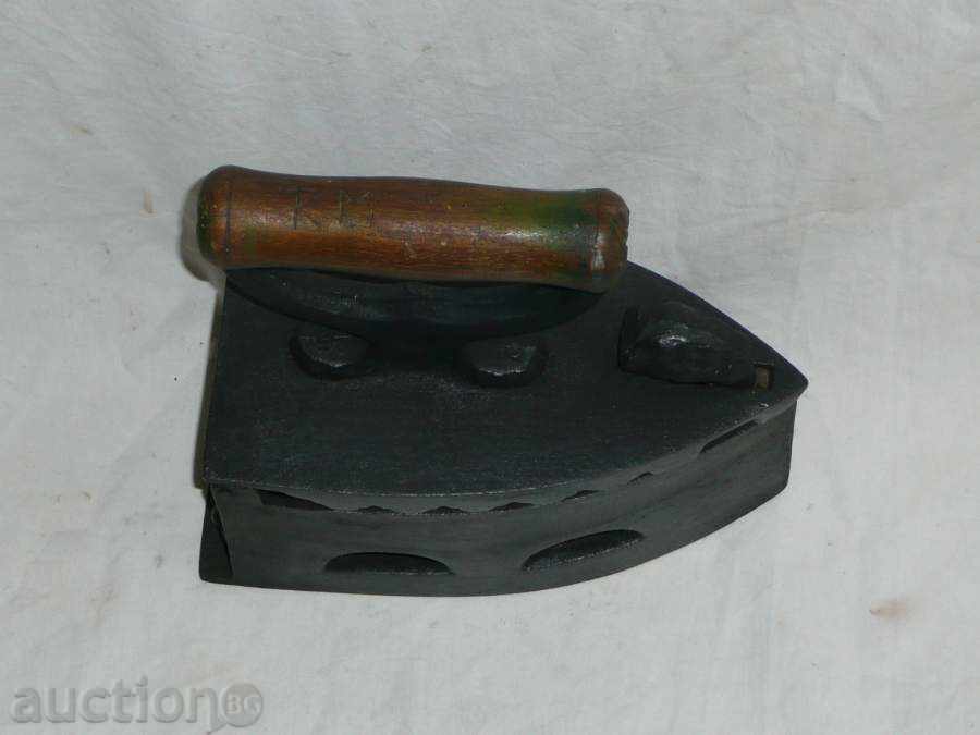 Доставка на Ютия на жар с вътрешна скара Доставка на Ютия на жар с вътрешна скара