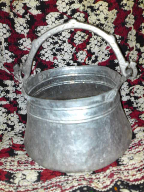 Менче, калайдисано. с цена € 12.78 | 25.00 лв.