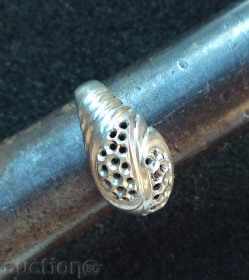 Delivery of silver lady's ring