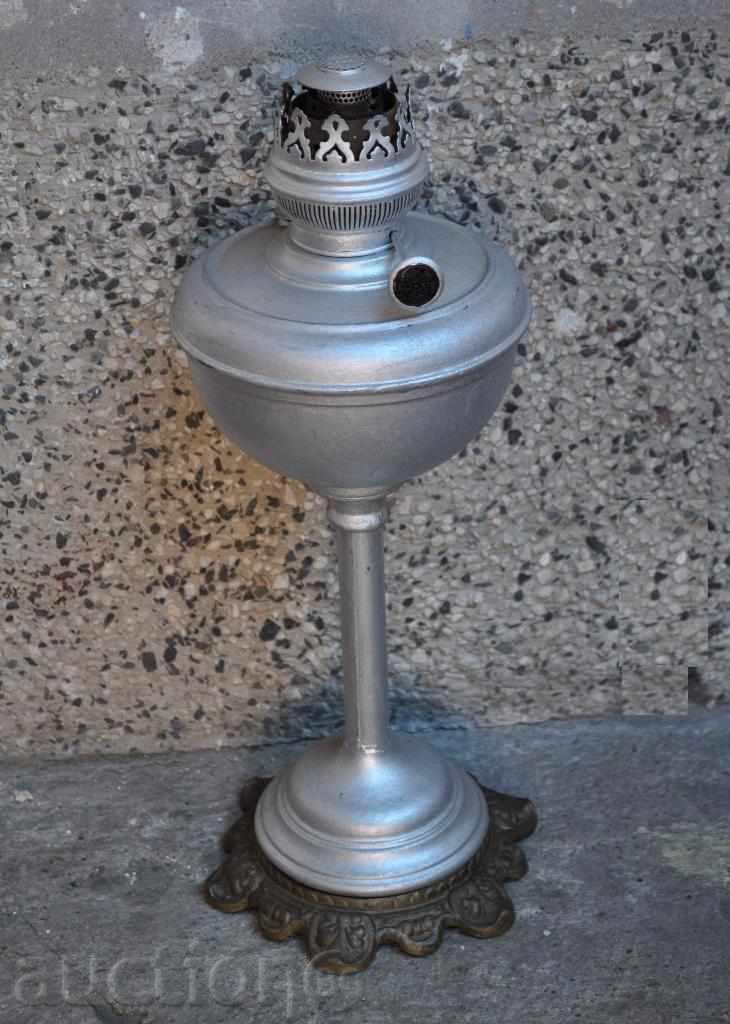 Аукцион газена лампа