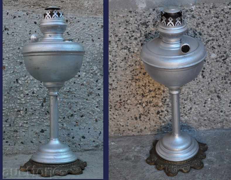lampă cu kerosen