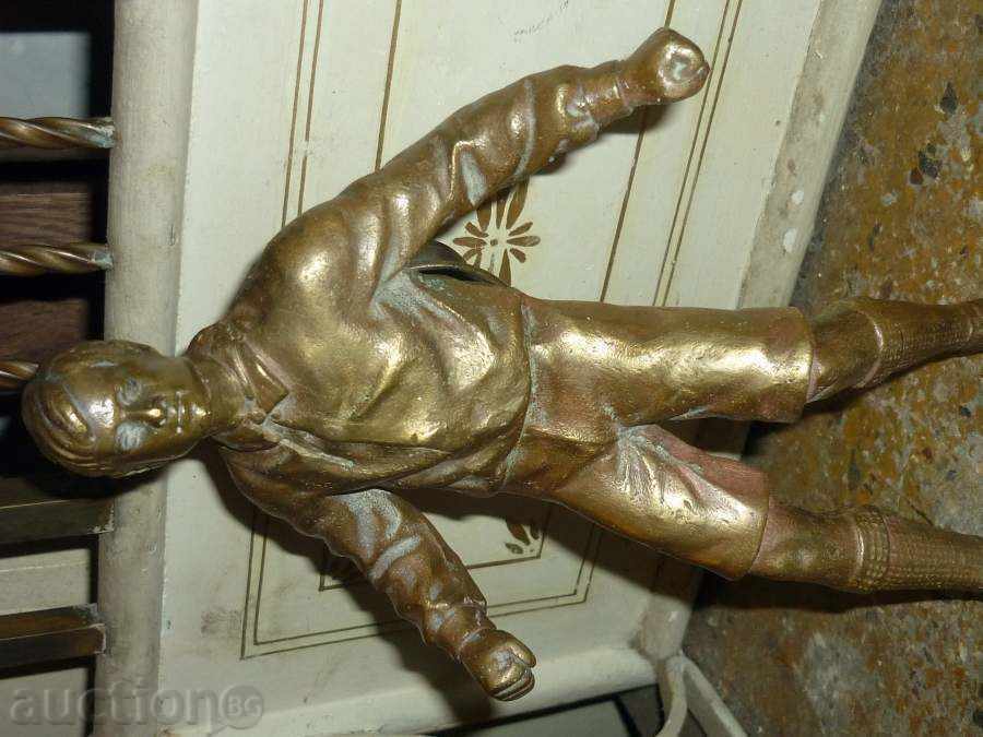 Statuetă din bronz, figură, plastică, figurină, sfârșitul anilor '30 cu preț 794.00 BGN | € 405.97 Statuetă din bronz, figură, plastică, figurină, sfârșitul anilor '30 cu preț 794.00 BGN | € 405.97