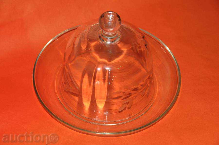 Delivery of Beautiful lid with saucer Delivery of Beautiful lid with saucer