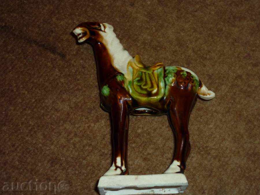 Delivery of Porcelain figurine - horse, figure, statuette Delivery of Porcelain figurine - horse, figure, statuette
