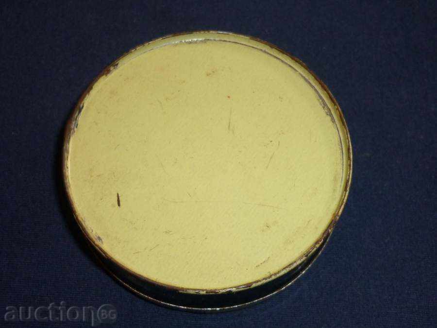 Livrarea cutie veche de ceruite Livrarea cutie veche de ceruite