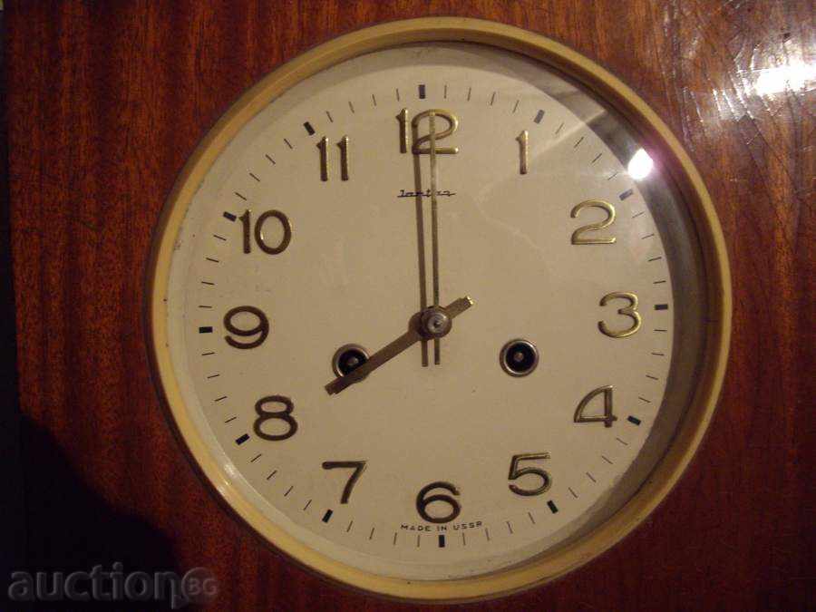 Old Russian Wall Clock \ '\' Jantar \ '\' with price 50.00 BGN | € 25.56 Old Russian Wall Clock \ '\' Jantar \ '\' with price 50.00 BGN | € 25.56