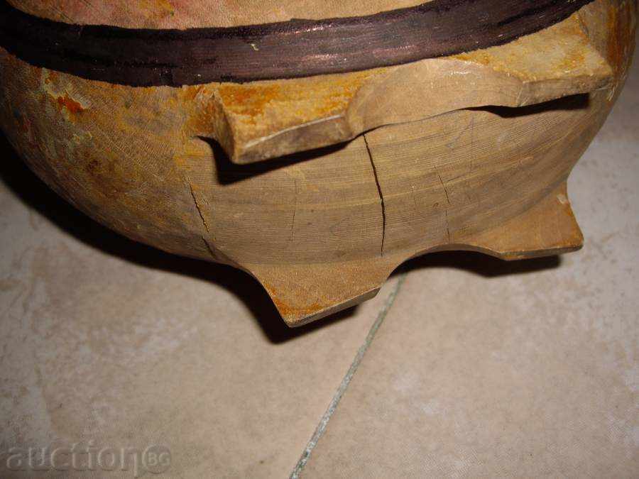 Old wooden vase with price 25.00 BGN | € 12.78 Old wooden vase with price 25.00 BGN | € 12.78