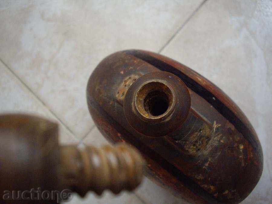 Auction Old wooden vase Auction Old wooden vase