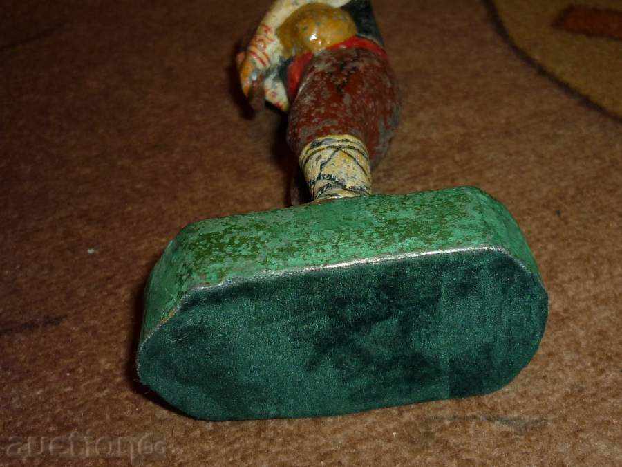 Statuette - "Gaidar", porcelain, ceramics with price 65.00 BGN | € 33.23