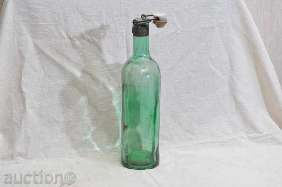 Auction Flat bottle Auction Flat bottle