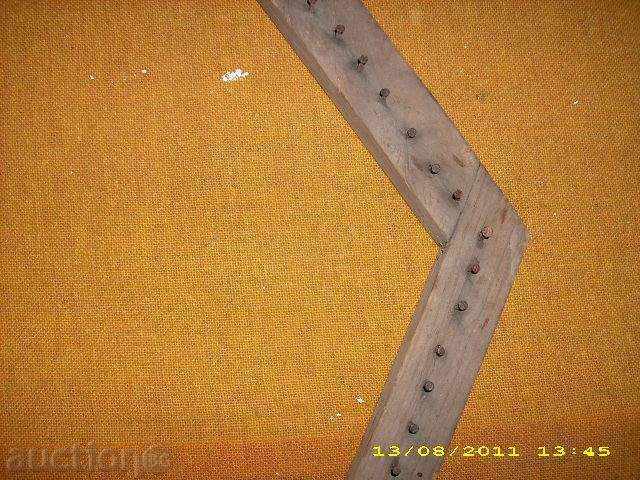 СТАРО МАЛКО ТЪКАЧНО СТАНЧЕ - СТАН с цена 8.99 лв. | € 4.60 СТАРО МАЛКО ТЪКАЧНО СТАНЧЕ - СТАН с цена 8.99 лв. | € 4.60