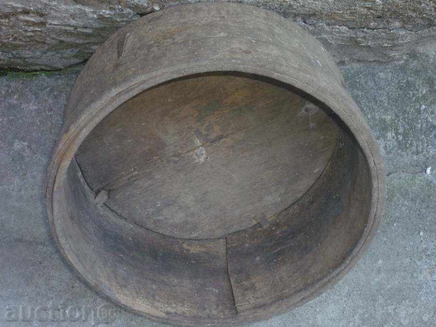 Antique authentic lily with price 59.00 BGN | € 30.17 Antique authentic lily with price 59.00 BGN | € 30.17