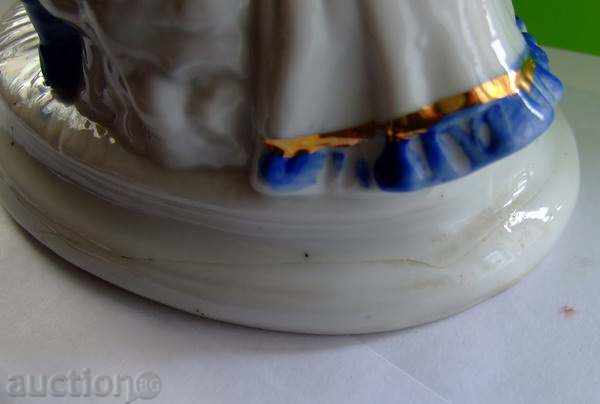 Πορσελάνη ειδώλιο - Γερμανία με τιμή 29.00 BGN | € 14.83 Πορσελάνη ειδώλιο - Γερμανία με τιμή 29.00 BGN | € 14.83