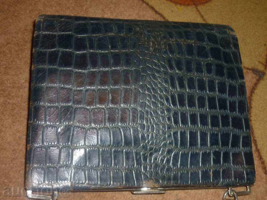 Ancient leather bag - 5 Ancient leather bag - 5