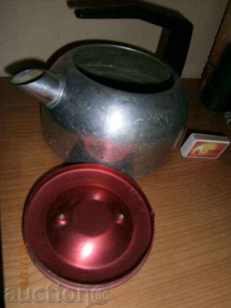 Delivery of An old kettle