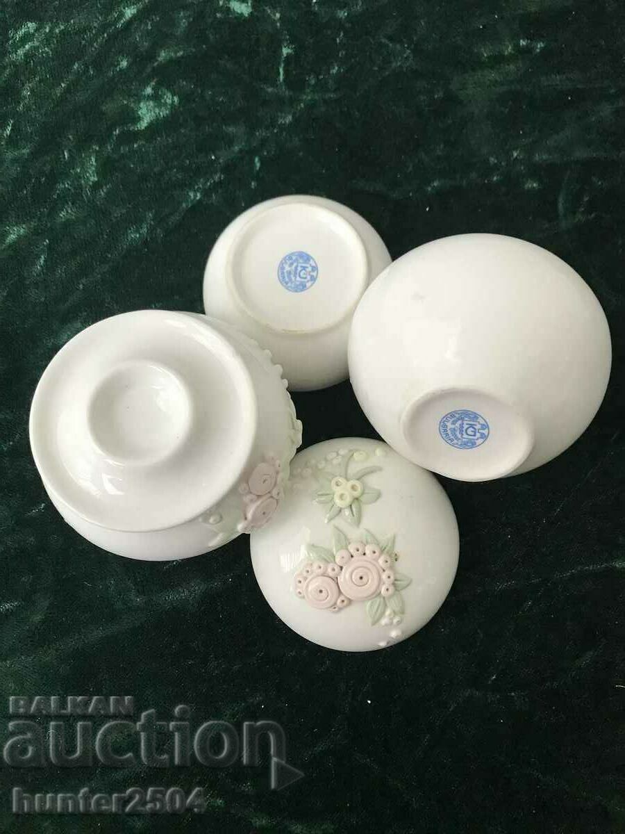 Delivery of Vase, box and candlestick - BG Delivery of Vase, box and candlestick - BG