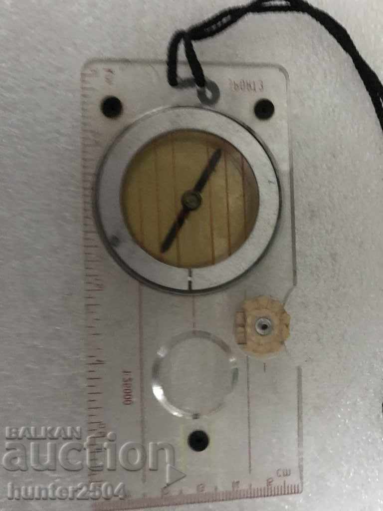 Koмпас с цена 16.95 лв. | € 8.67